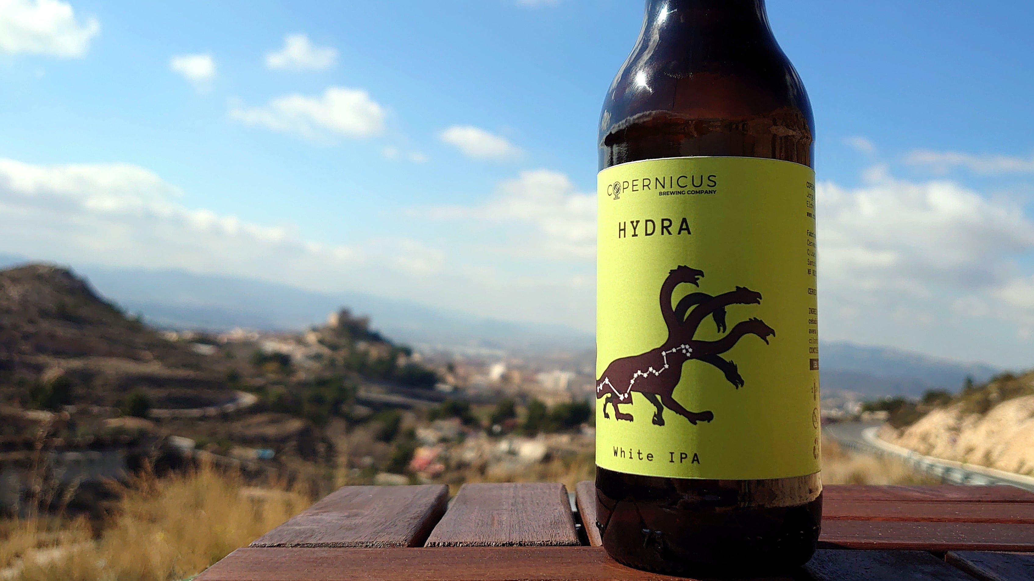 Botellín de 33cl de cerveza Copernicus Hydra - White IPA